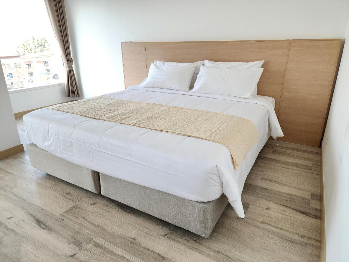 Arsh Boutique Hotel Csiangmaj Kültér fotó