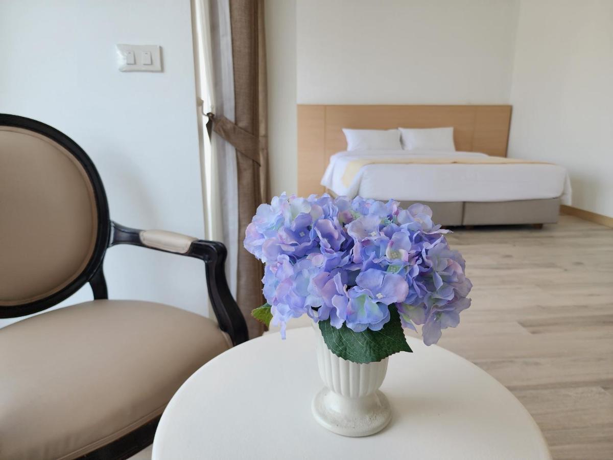 Arsh Boutique Hotel Csiangmaj Kültér fotó